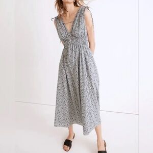 Madewell Smocked Blue Floral Midi Dress size Small